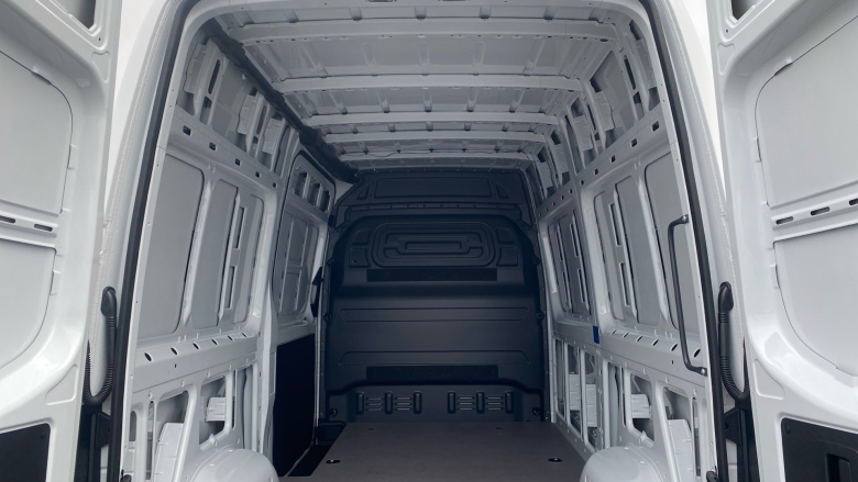 Mercedes-Benz Sprinter 315Cdi L2 Diesel Rwd 3.5t H2 Pro Van 9G-Tronic